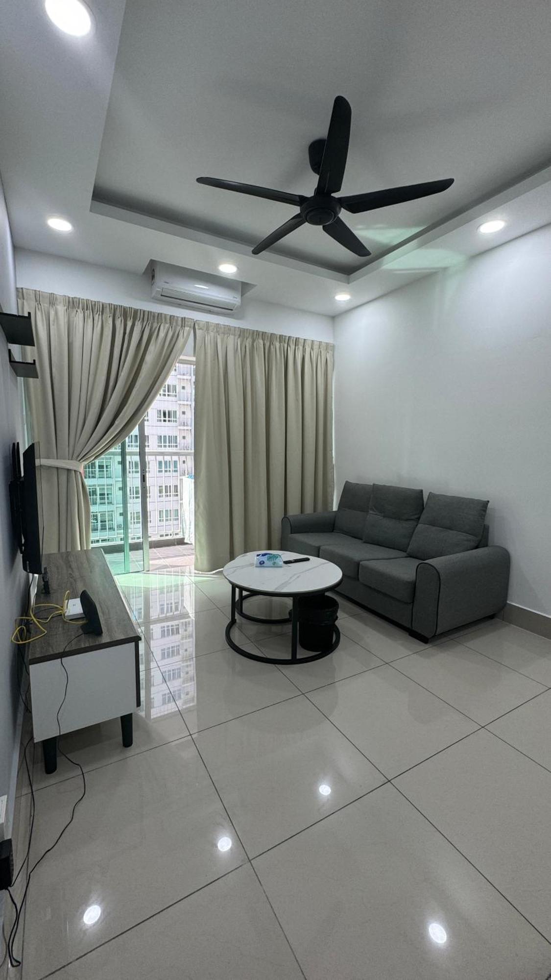 Hh Kl Prime Location Near Trx Pangsapuri Kuala Lumpur